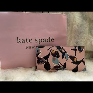 NWT Kate Spade wallet